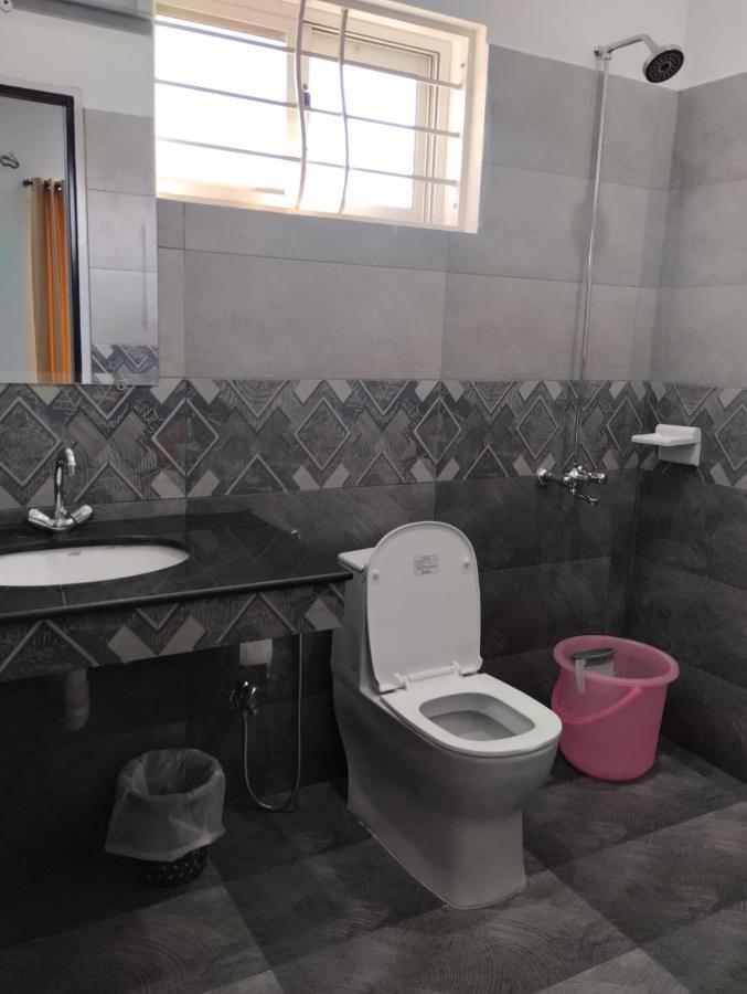Itl Guesthouse Rawalpindi Ngoại thất bức ảnh