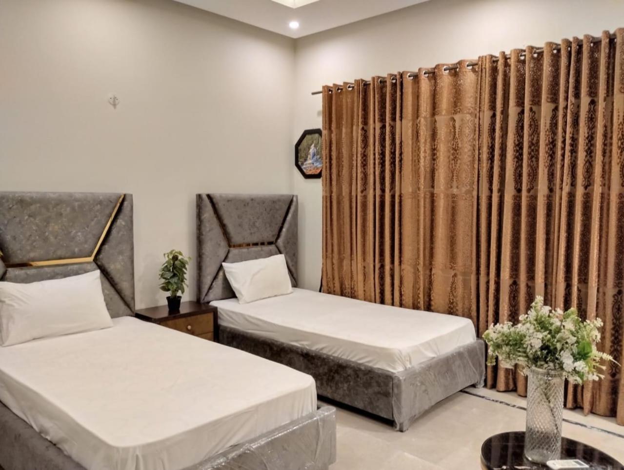 Itl Guesthouse Rawalpindi Ngoại thất bức ảnh