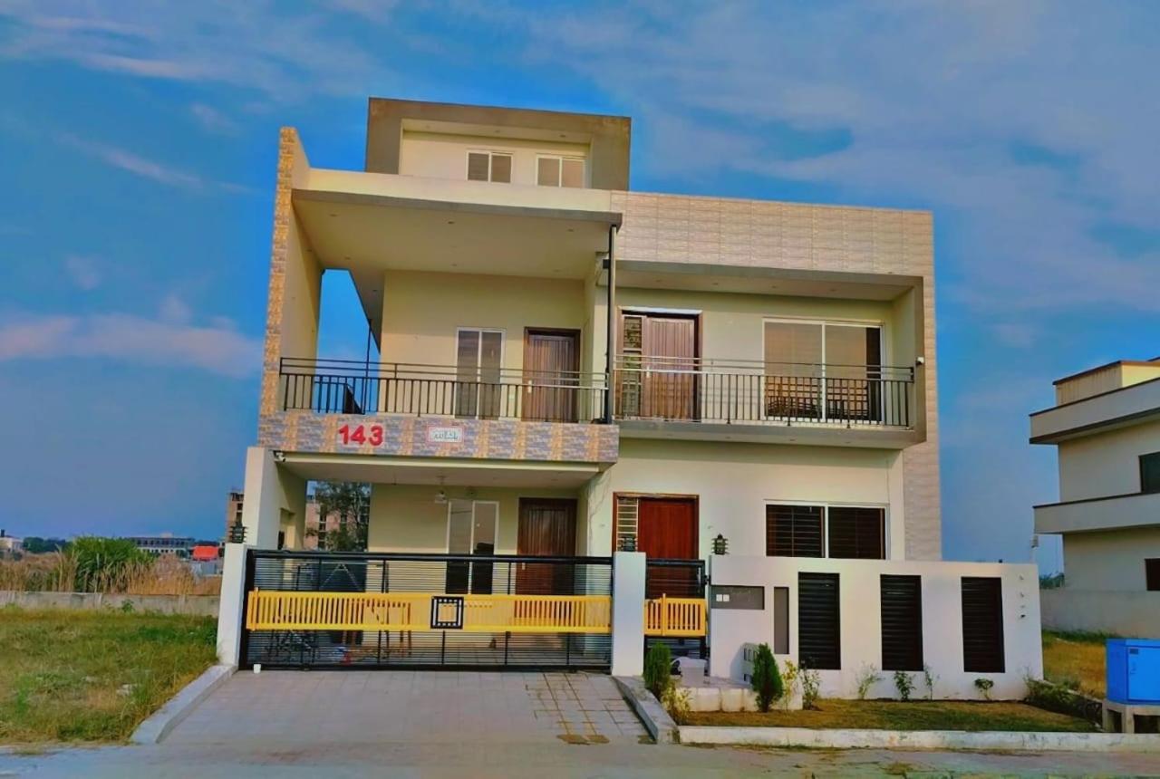 Itl Guesthouse Rawalpindi Ngoại thất bức ảnh